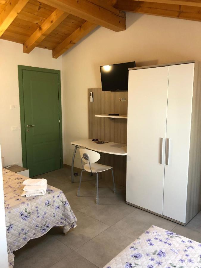 Hotel La casa della Ada Castelnuovo del Garda Exterior foto