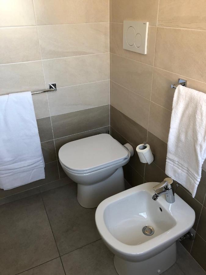 Hotel La casa della Ada Castelnuovo del Garda Exterior foto